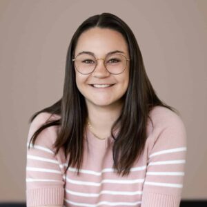 Emily Early Headshot