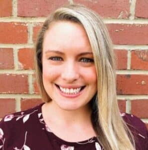 Lauren Miller Headshot