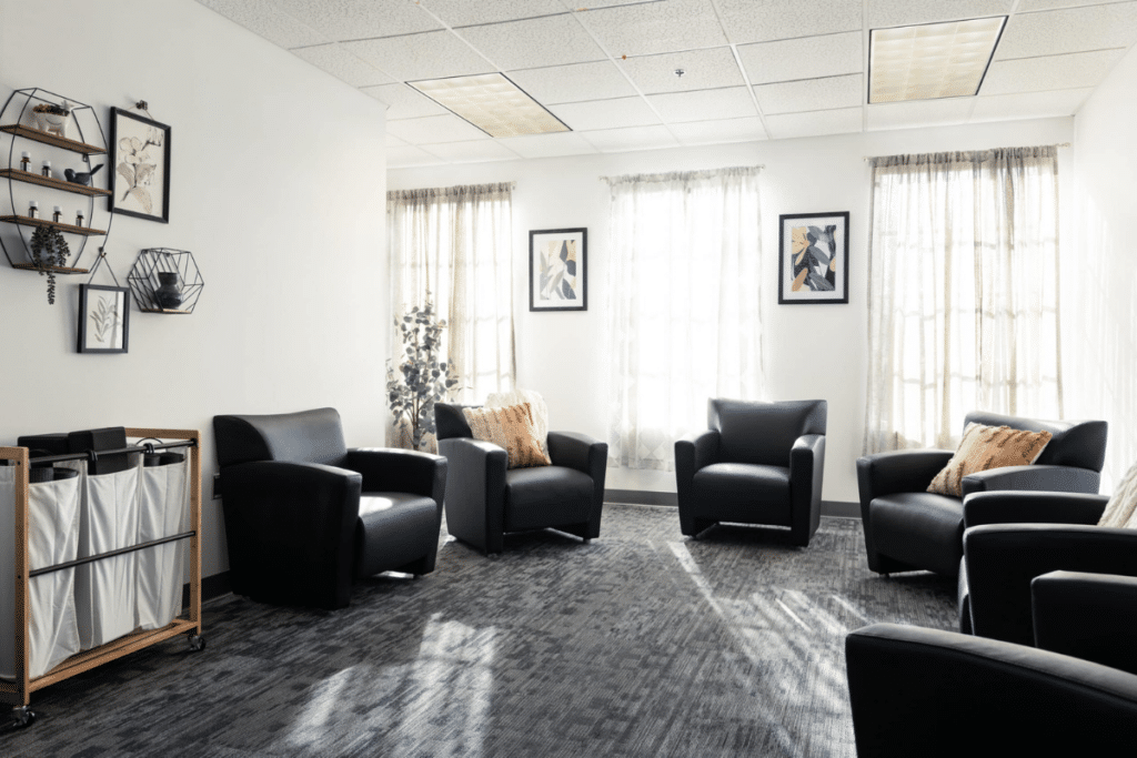 PVOP Knoxville - group therapy room